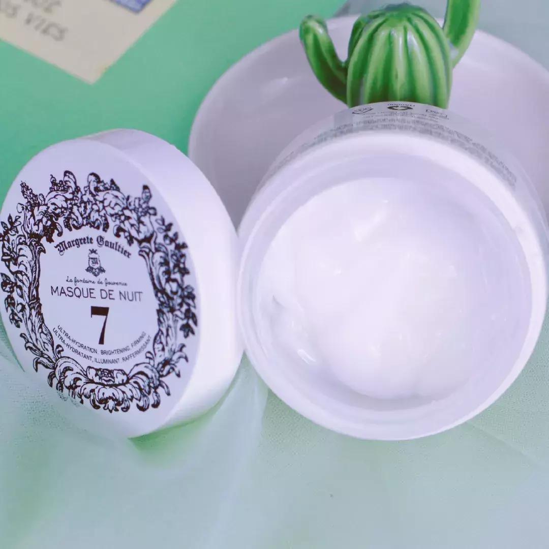 敷脸清洁脸部,用水敷脸可以去角质吗