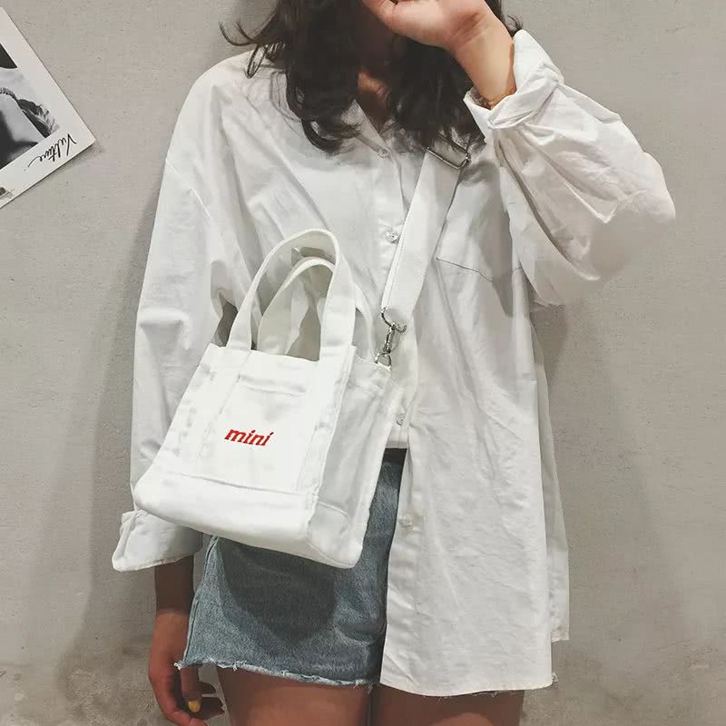 年轻人背帆布包,上班族背便宜的帆布包丢人吗