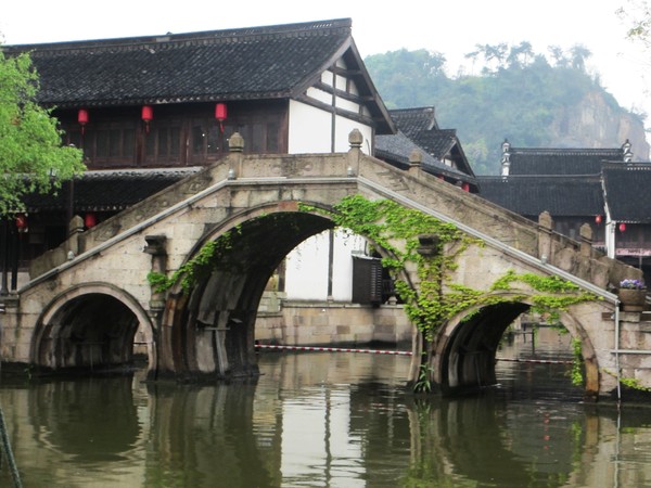 绍兴湖面上的桥,绍兴越城的桥