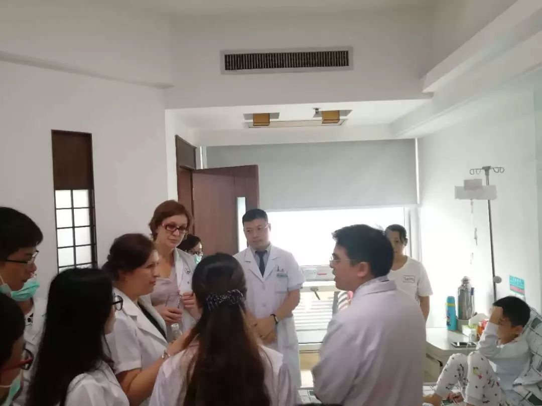 省中医人丨100余位家长联名感谢信，带您走近儿科黄清明主任