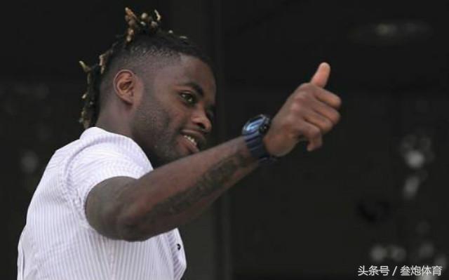 令人唏嘘！他曾是巴萨球员，在阿森纳腾飞，31岁时却要混迹于瑞超