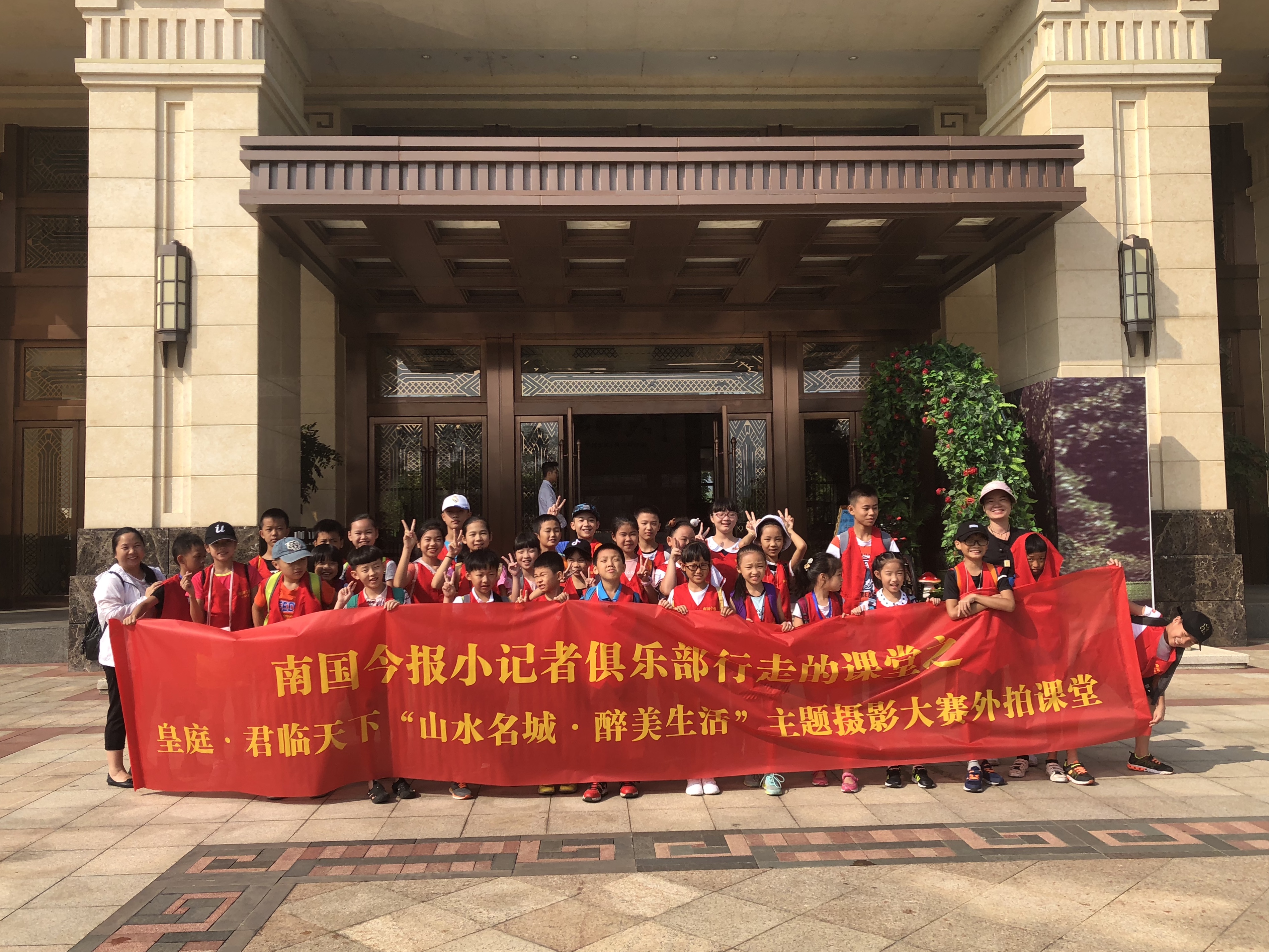 山水名城，醉美生活，探访世外桃源般的别墅区