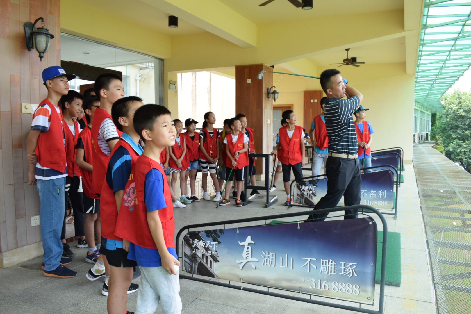 山水名城，醉美生活，探访世外桃源般的别墅区