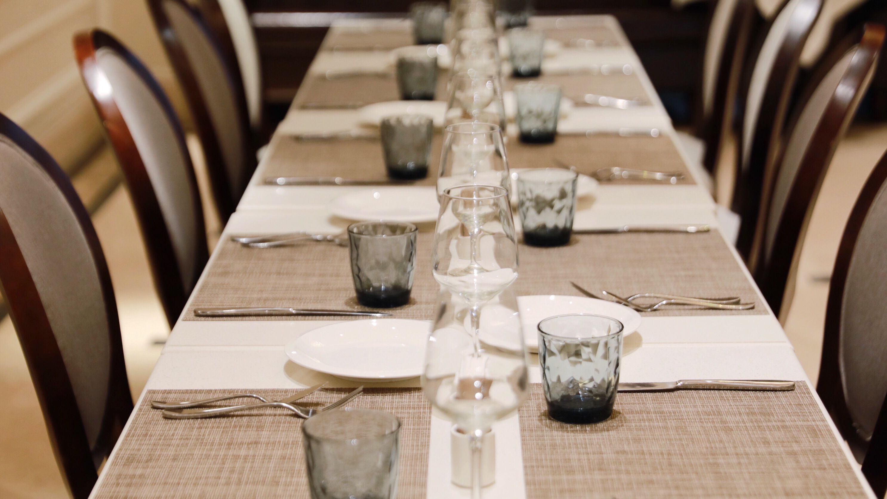 柏丽艾尚国际酒店孟州店,柏丽艾尚施婕