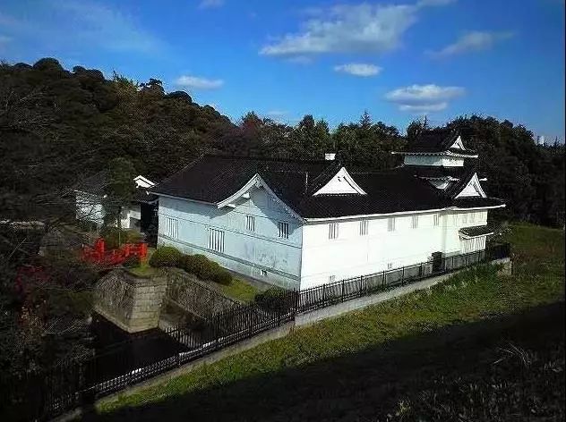 龟甲万酱油和万字酱油有什么不同,龟甲万酱油和中国酱油口感区别