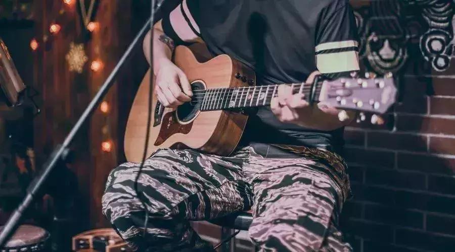 工资4000在广州怎么生活,顺德打工仔工资多少钱