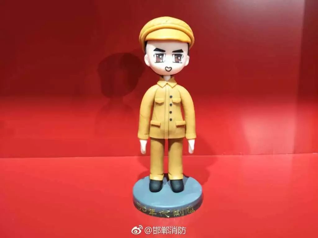 我国以前的消防服是什么样的,各时代的消防服