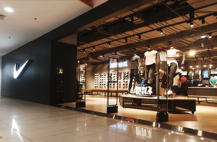 因客而变西安新世界“一街一路”谋新篇