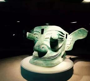 古墓挖出神秘物件视频,南北朝古墓里的物件