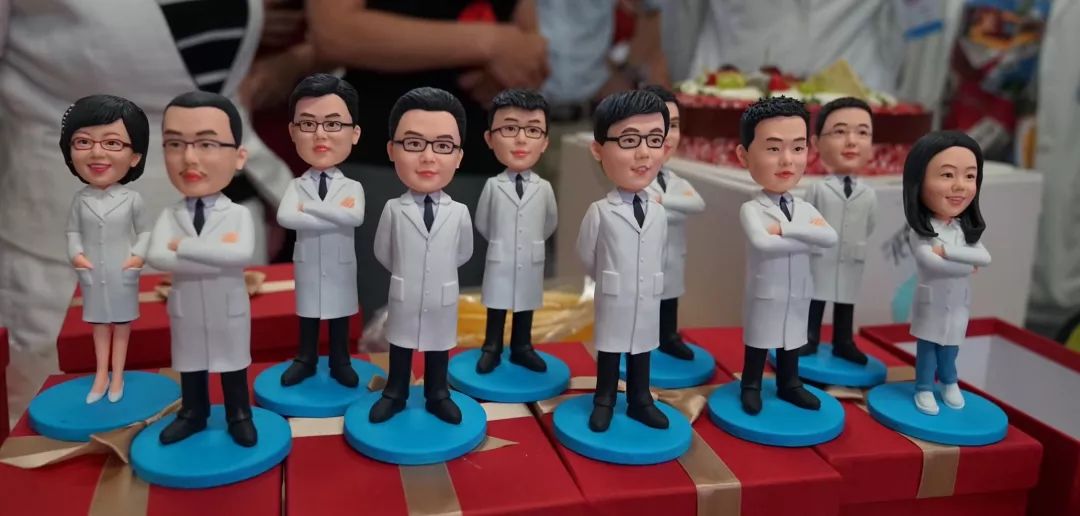 一曲《爱的奉献》送给浙大儿院的你们！小朋友们也有话要说……