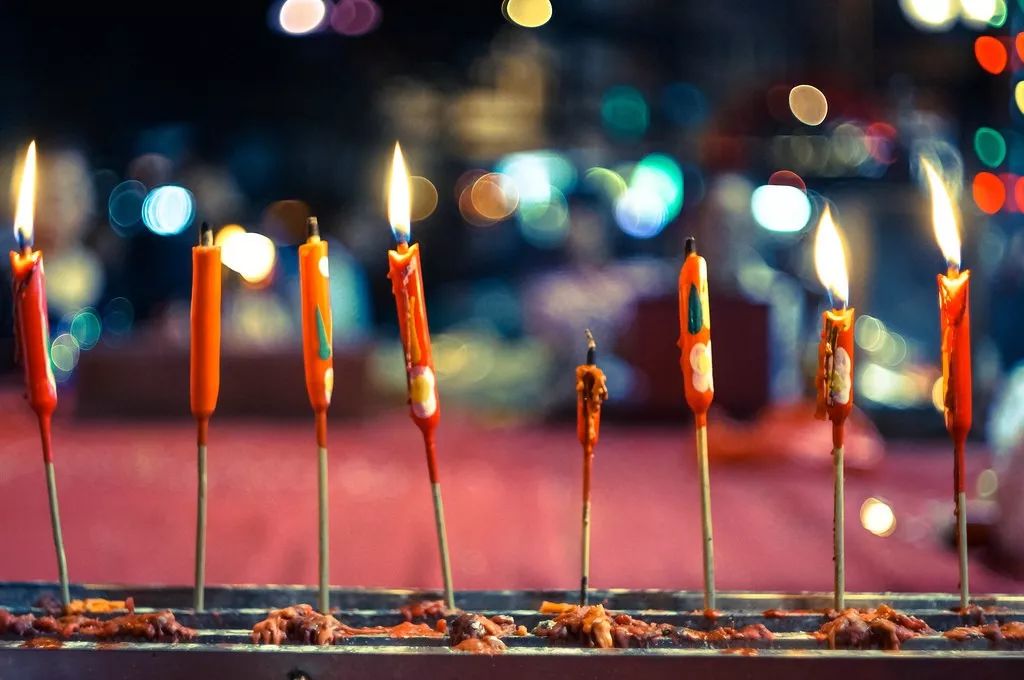 中元节不能佩戴红色护身符吗,鬼节应该贴什么符