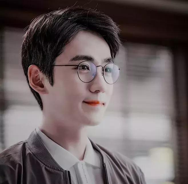 廉价又实用的美白精华,这些抗初老的美白精华液真好用