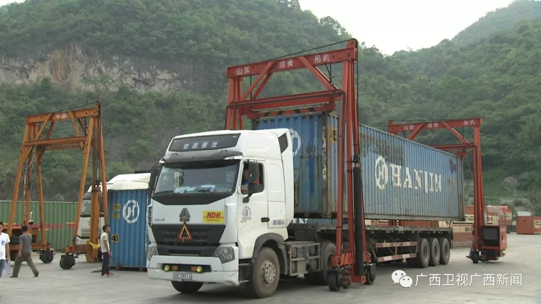 凭祥口岸2020年商品出口占比,凭祥畅通绿色通道口岸繁忙而有序