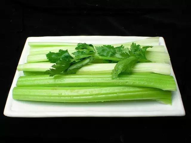 瘦腿的方法一天要做几组,瘦腿秘诀不用动不用走