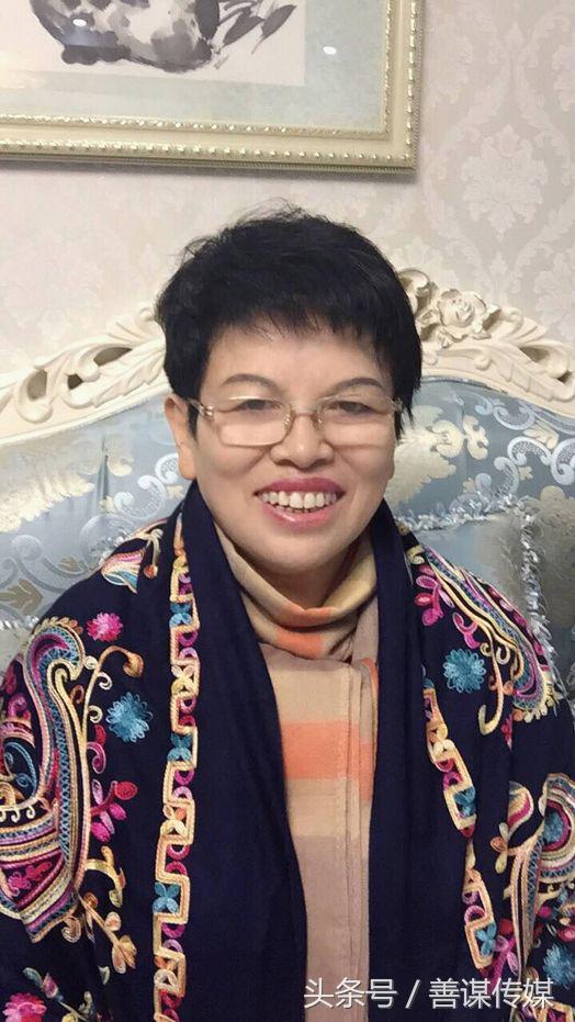 老藤世家滕明华，一生免费行医，曾因不落世俗拒绝三千万融资