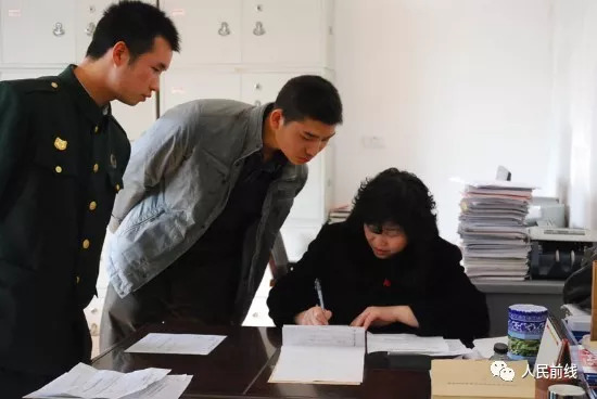 义务兵一期士官退伍能拿多少钱,义务兵和一期士官退伍费区别