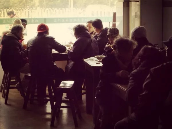 喝豆汁儿升糖还是降血糖,杨幂喝豆汁儿