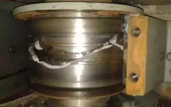 轴承温度过高的原因及解决办法,轴承温度太高怎么会烧坏