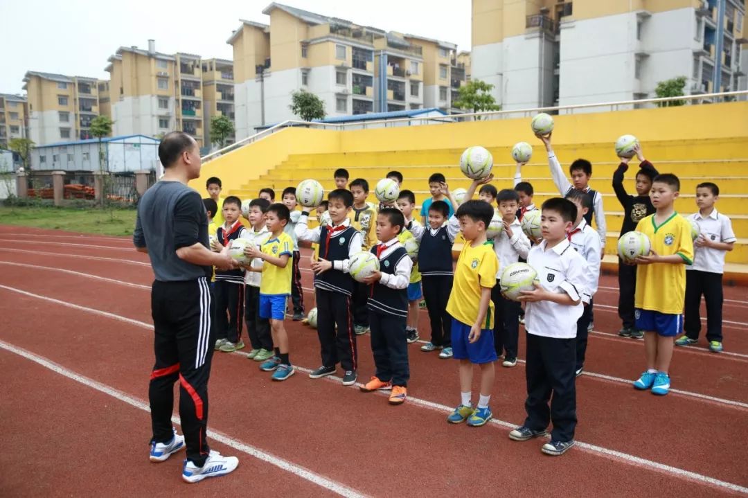 首批校园足球特色学校,国家级校园足球特色校评估表