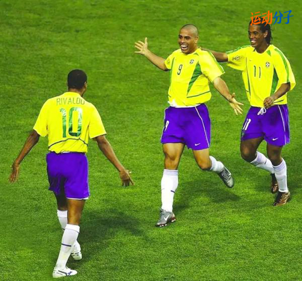 2002巴西3r组合,巴西3r组合拿到几次世界杯冠军