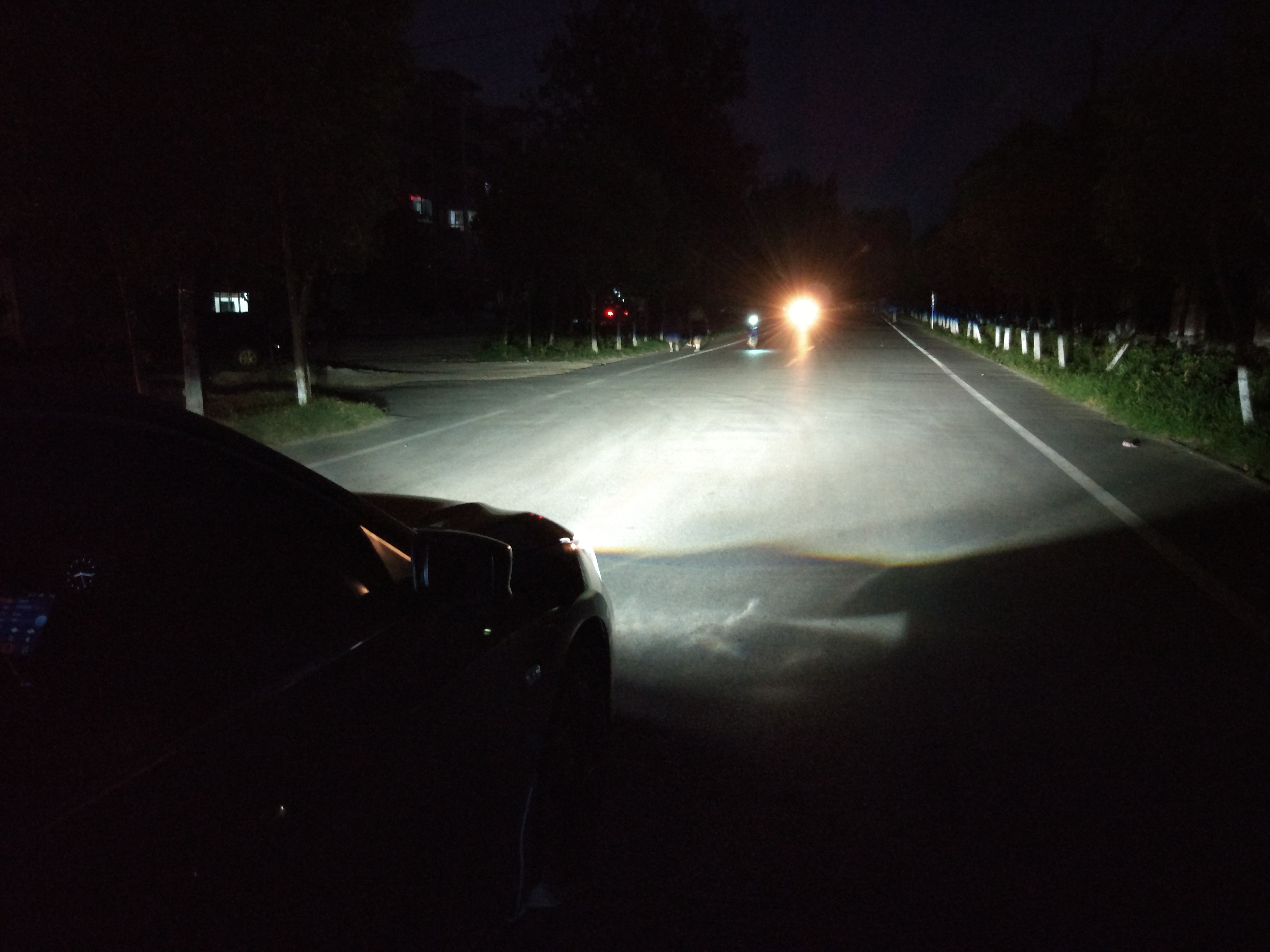 邓州专业改灯汽车灯光升级,led激光灯改装雅阁