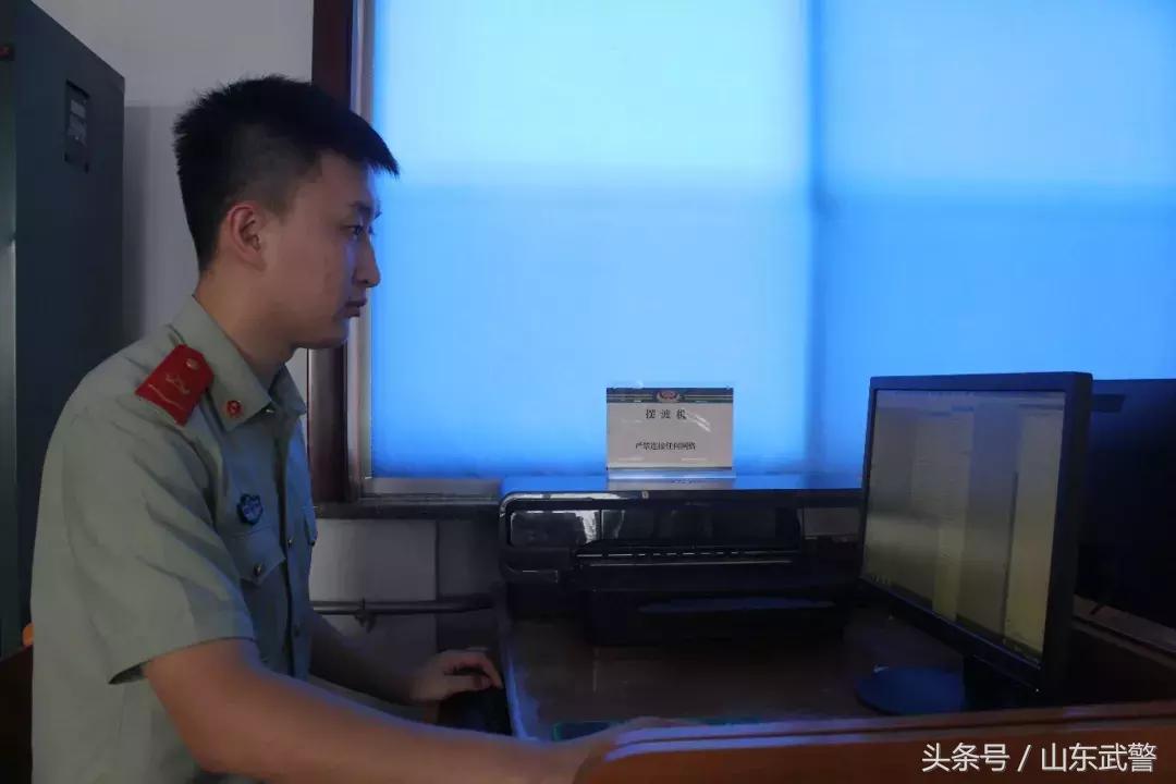 军营之星致敬英雄,退伍季老兵泪别迷彩青春