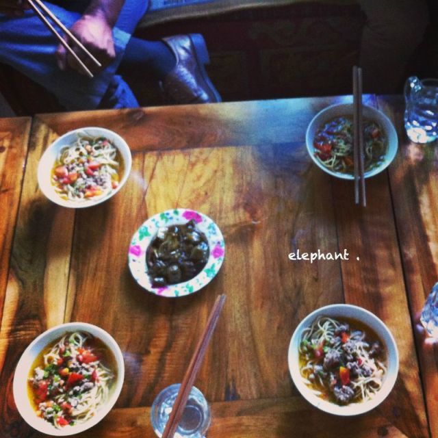 氧生度｜在巴塘，在高山海子之间跳起弦子唱起歌