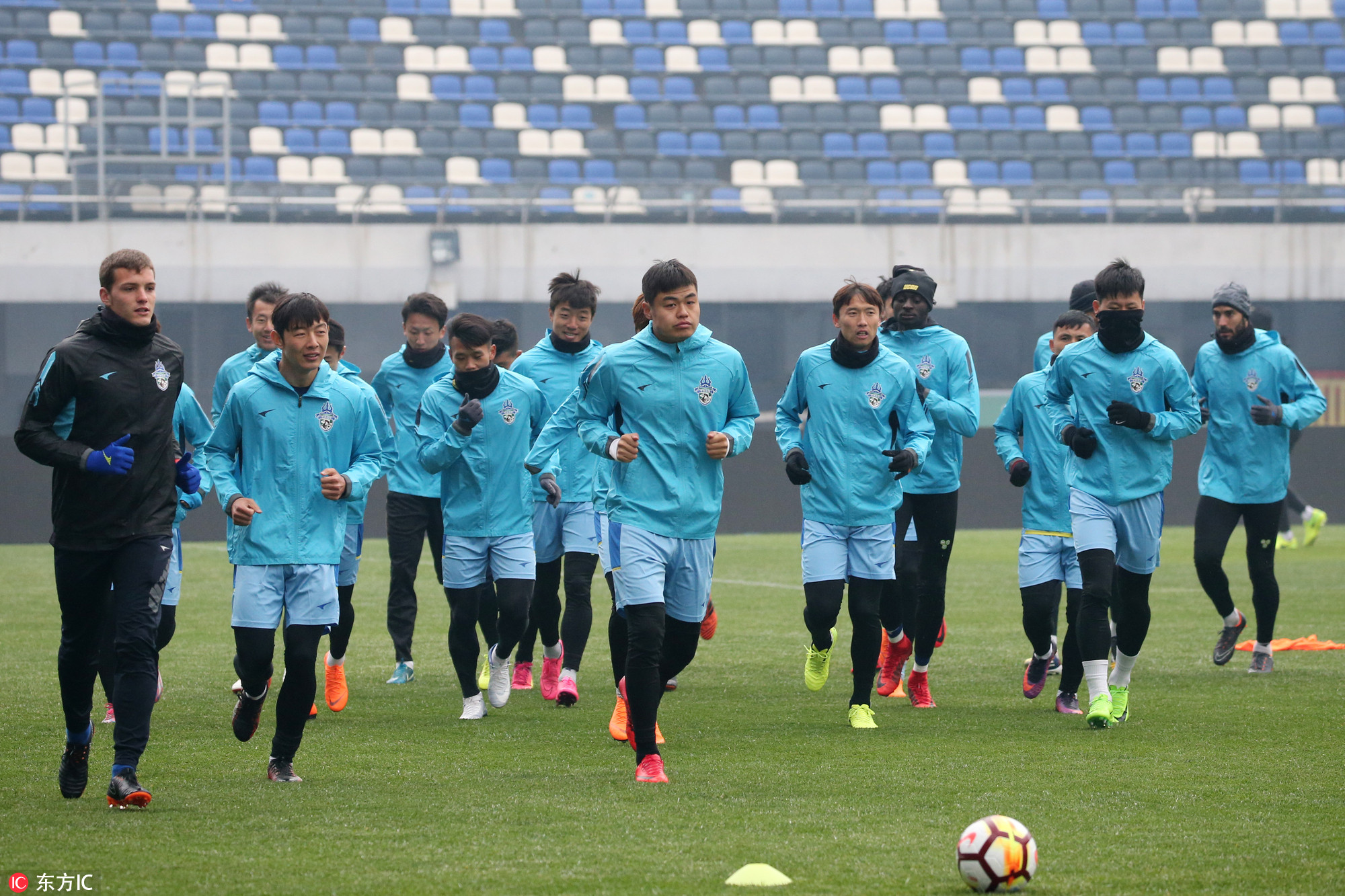 拖员工还拖外教！曝内蒙古中优拖欠原外教团队工资半年