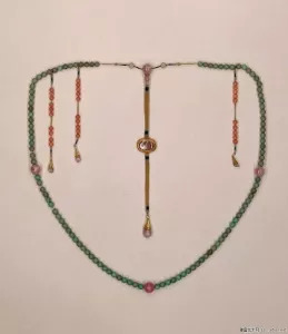 清官员冠饰蓝翎,几品官员佩戴朝珠