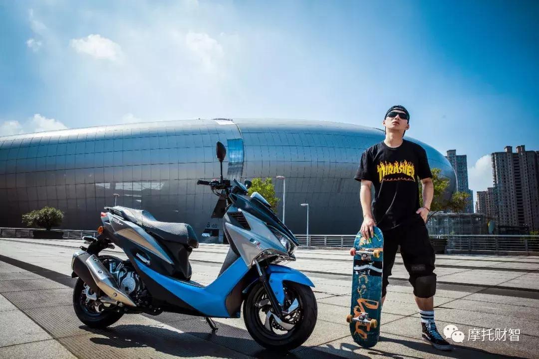 草蜢200踏板青春版,草蜢200踏板值得购买吗