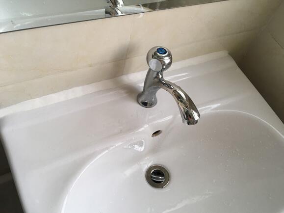 卫生间玻璃胶发霉换哪种好用,卫生间玻璃胶防发霉发黄