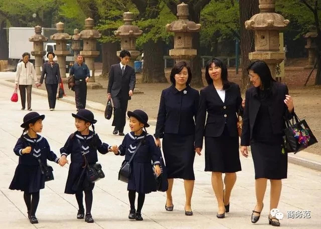 杭州小学校服报价,杭州小学校服1000块