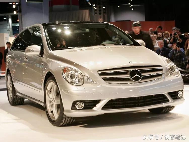 她是全球收入最高的名人，资产超过了24亿，看她如何赚钱和花钱