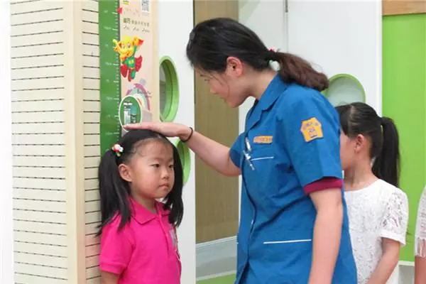 万名官兵参与山东灾后重建；想离就离？法律拟规定先冷静一个月；“女孩滴滴顺风车遇害案”嫌犯被批捕！