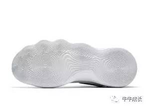 穿80万耐克男孩,小孩穿80万的耐克鞋