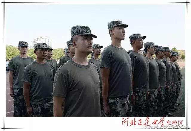 石家庄学校军训视频,27中学校石家庄军训