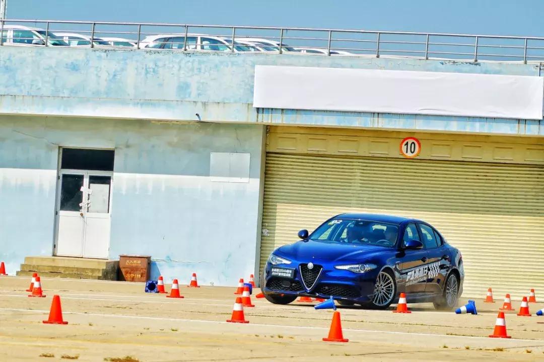 法拉利最快的超跑,最速阿尔法罗密欧朱丽叶