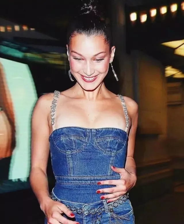 ins风格拍照姿势,推荐ins风拍照姿势