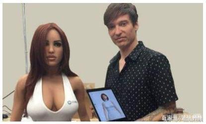 中国5000万光棍有福了！机器人女朋友来了，比真人还漂亮很多！