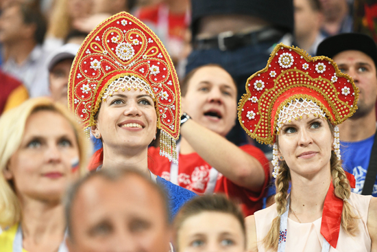 世界杯头饰发夹,世界杯戴发套长头发