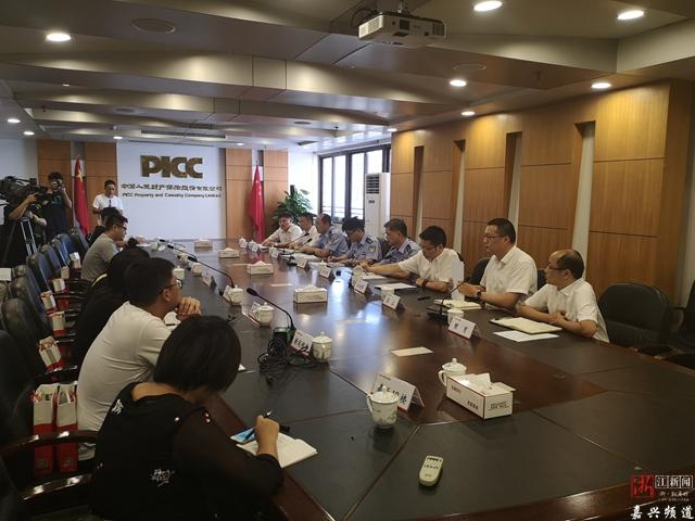 办免检标志需要开车去吗,去办理免检标志不开车去行不行