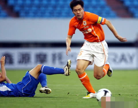 鲁能队史最强,中超联赛山东泰山鲁能vs上海海港