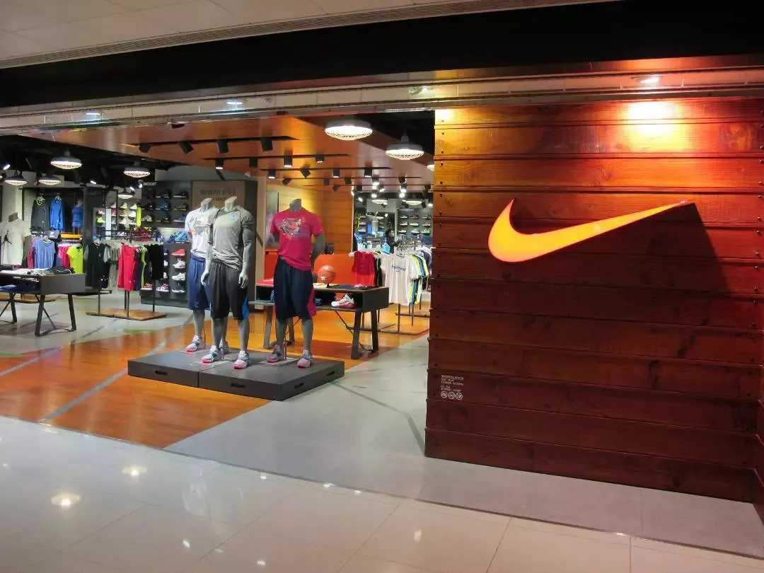 成都去香港坐飞机还是高铁划算,成都坐动车直接到香港攻略