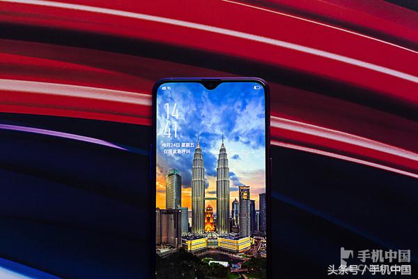 opporeno和r17哪个好,oppor17现在还值得买吗