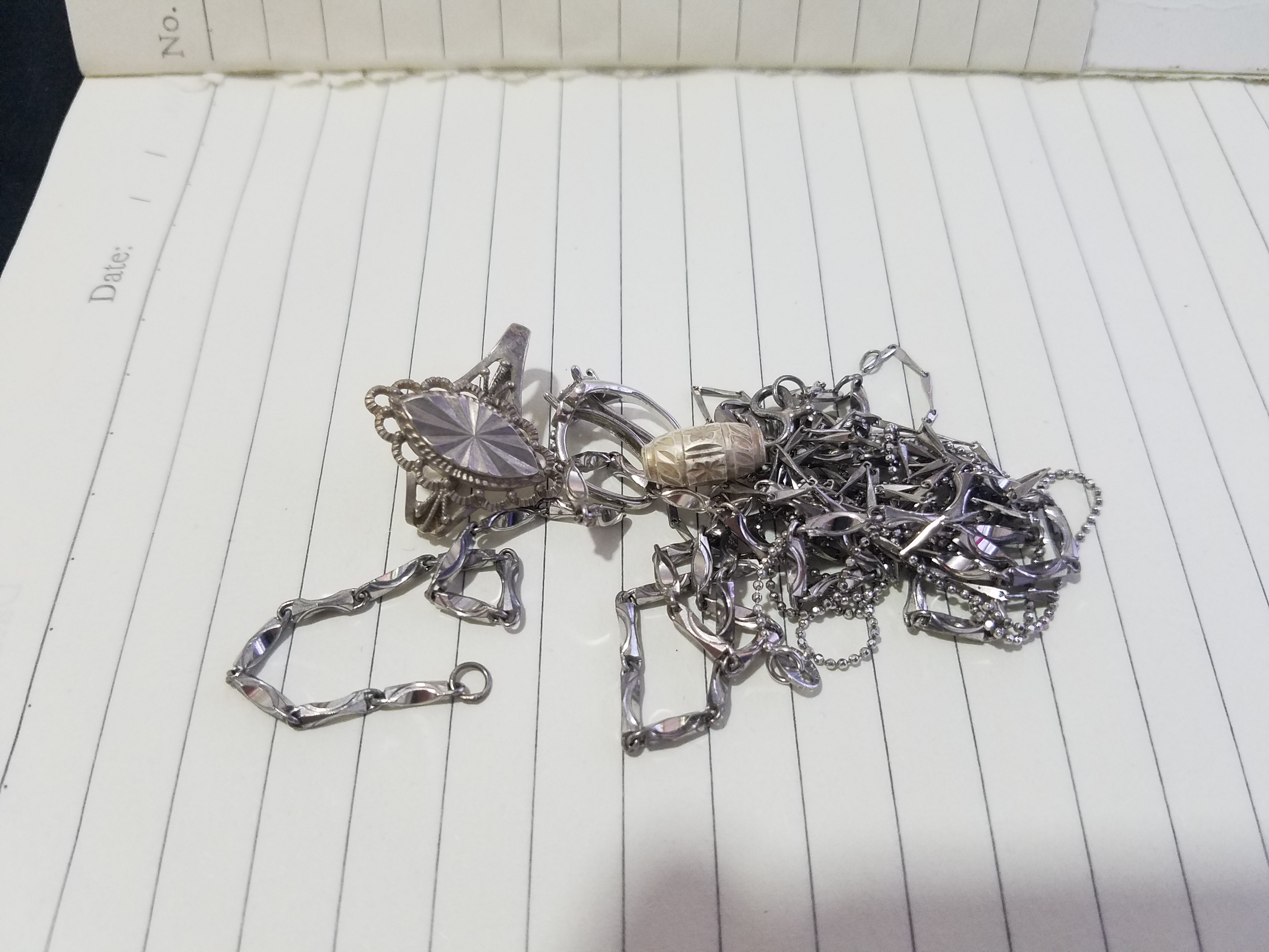 家里金银首饰不见了怎么办,家里不戴的银手镯怎么处理