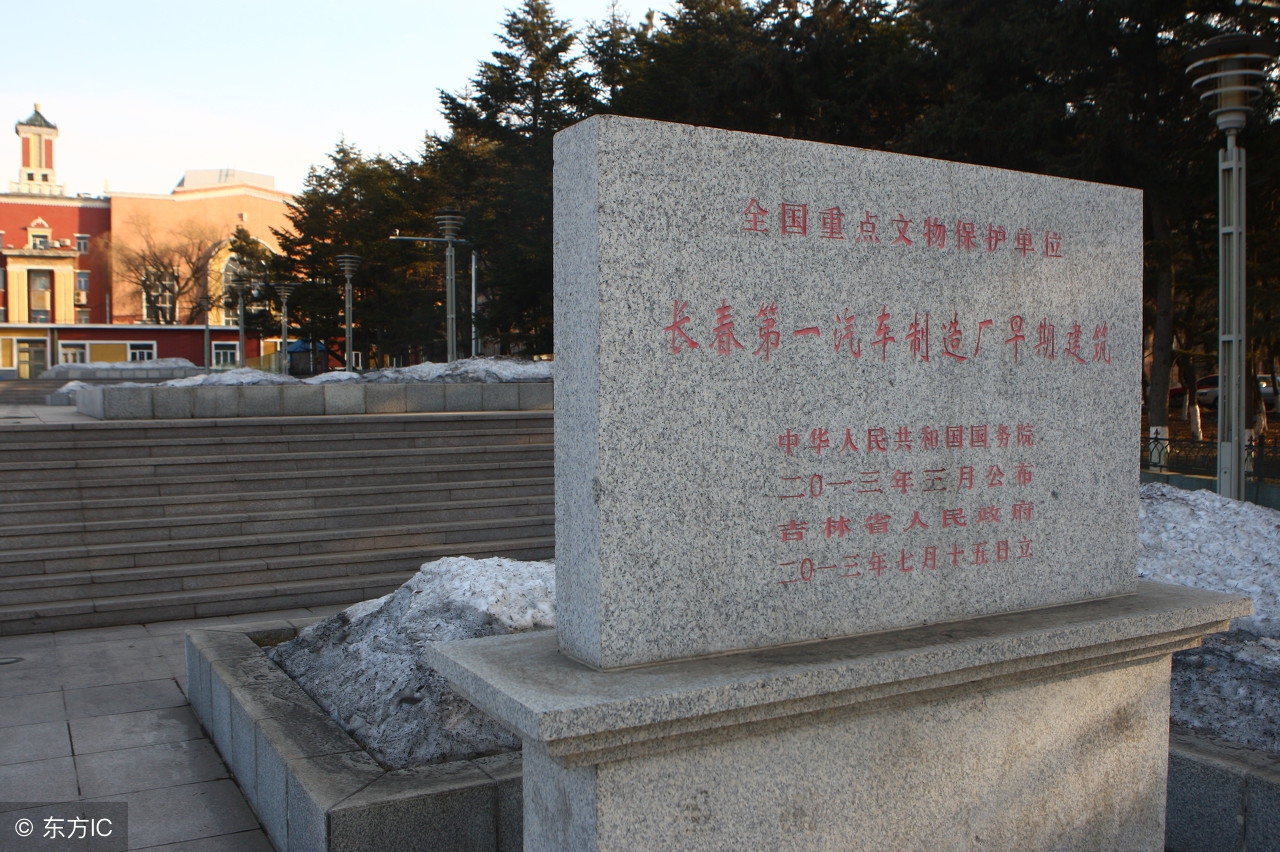 13年迈腾1.8t豪华版现在值得买吗,17年迈腾1.8t豪华版二手车多少钱