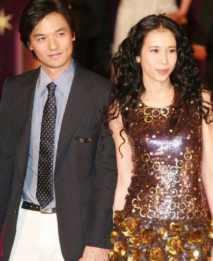 全裸拍写真，还撩倒过周星驰，48岁的她性感炸了！