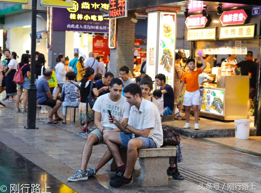 桂林正阳街是广西第一条步行街,桂林正阳步行街景点