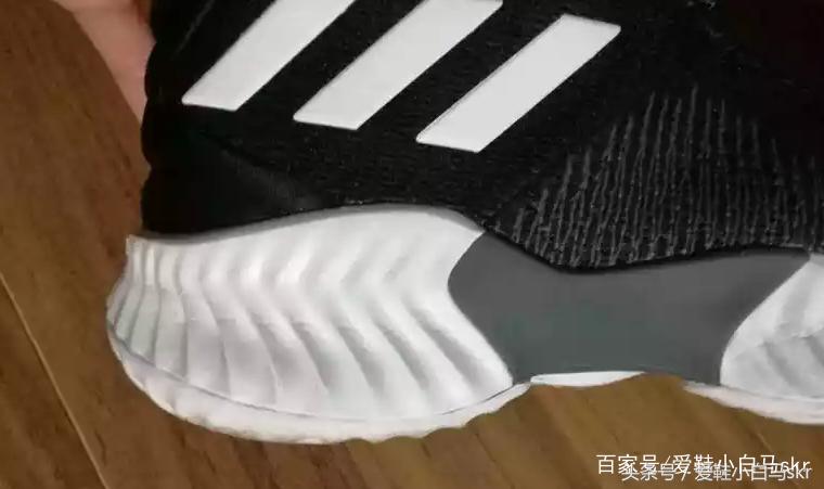 阿迪达斯probounce2018适合后卫吗,阿迪达斯probounce2018得物价格