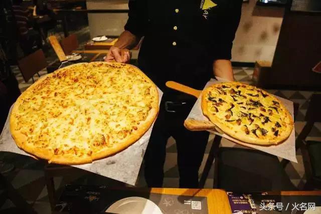 披萨红了是非多,两个“凯撒”争一个榴莲披萨